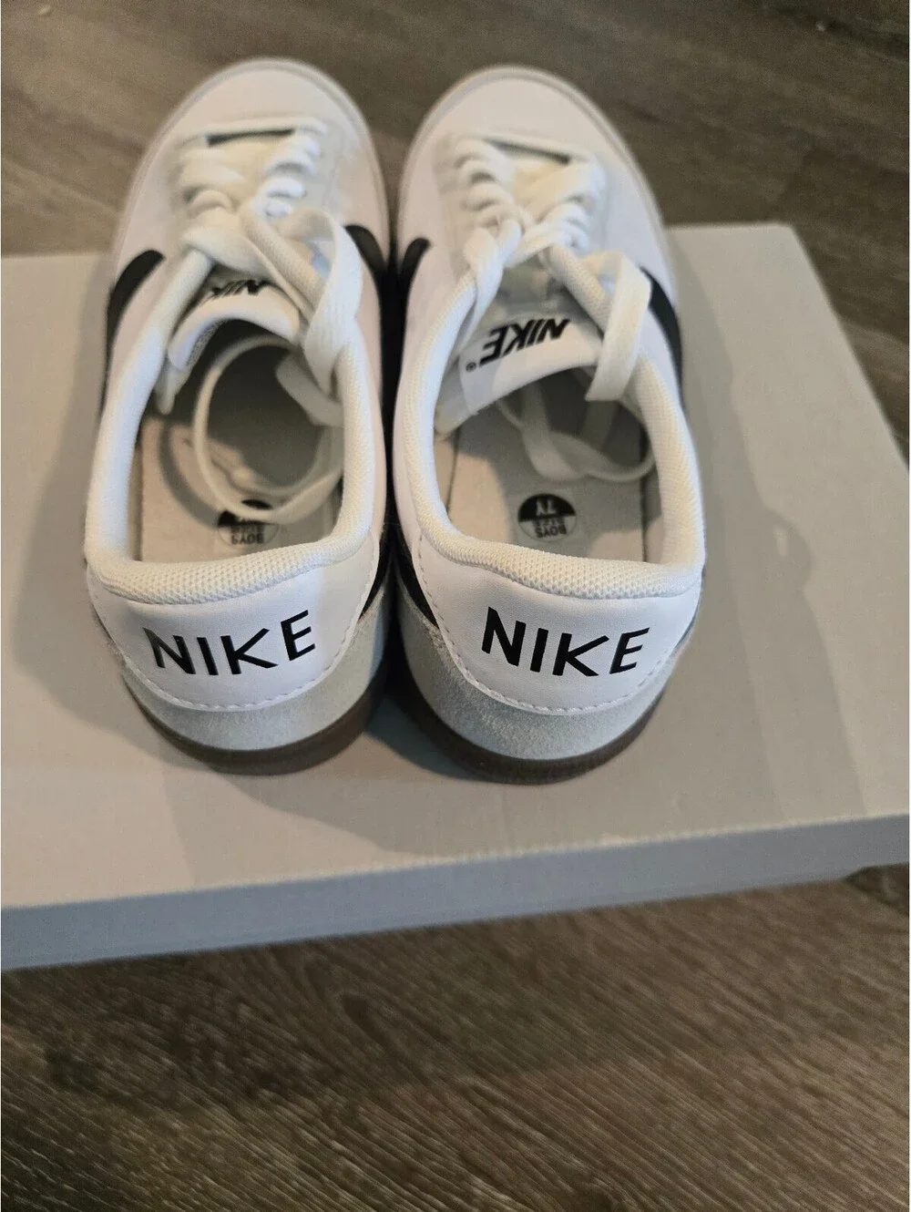 Nike Killshot 2 GS IF0500-100 White Gum 7Y Womens 8.5 Display No Box